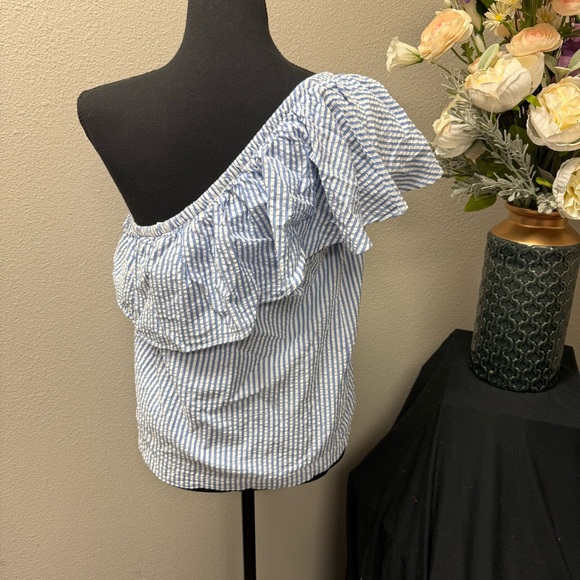 Vineyard Vines Blue White Seersucker Off Shoulder Ruffle Top Sz 6 - Picture 3 of 7